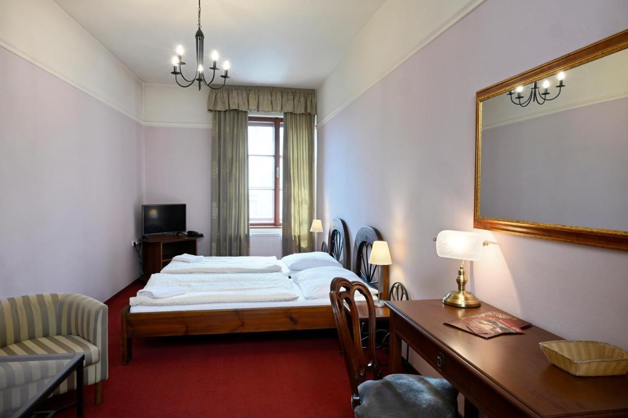 Hotel Boucek 크로메르지 외부 사진