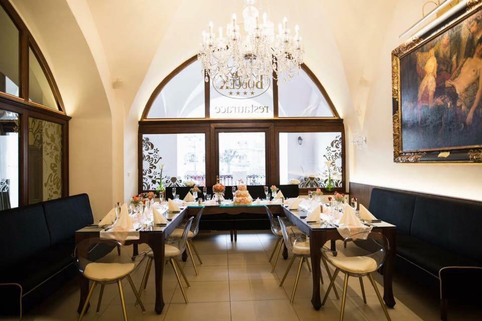 Hotel Boucek 크로메르지 외부 사진